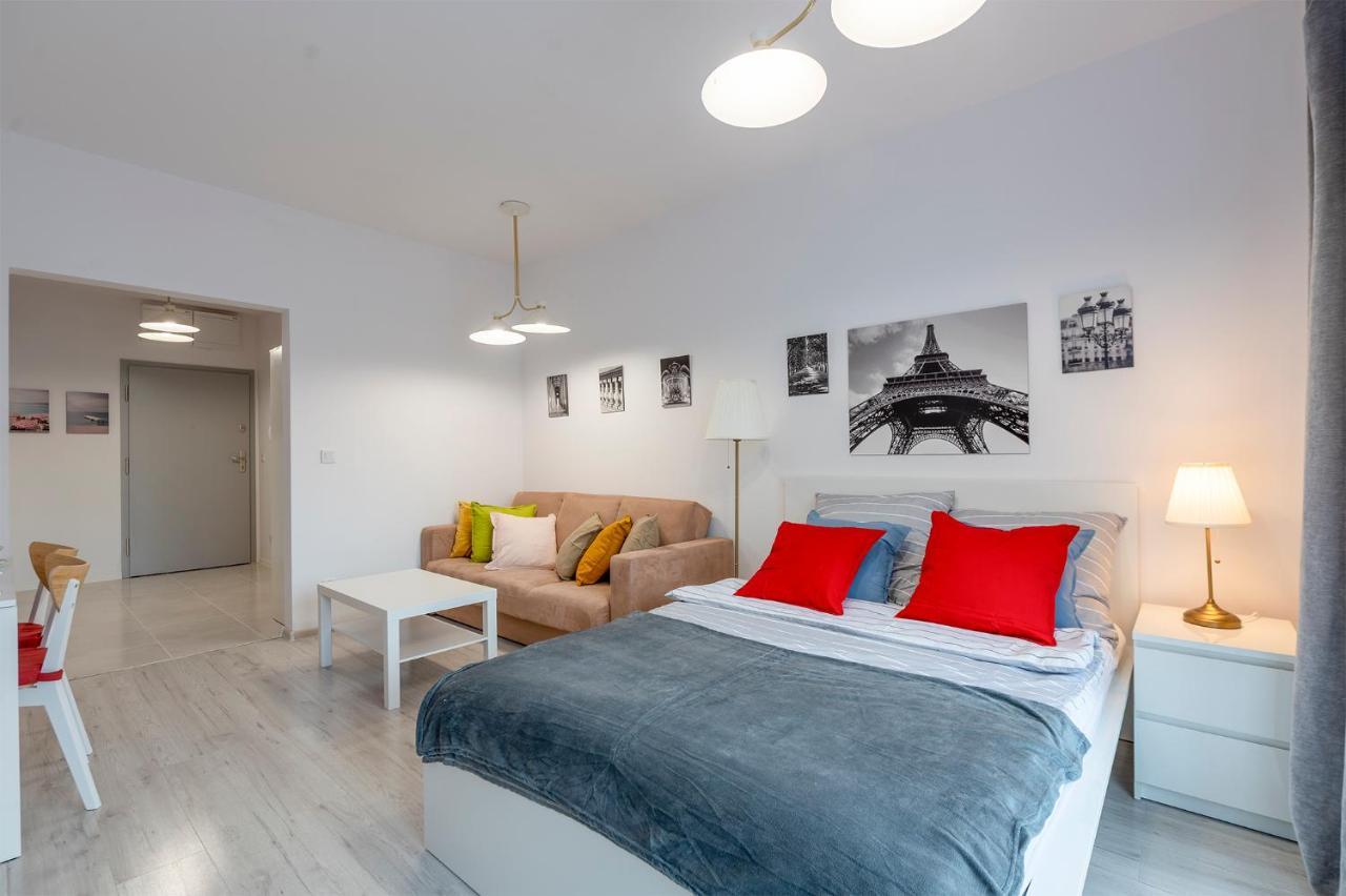 Luxury In City -3- Studio Bright & Secure Free Parking Lodz  Exterior photo